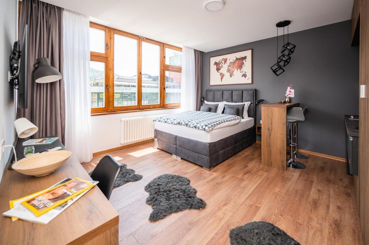 Modern And Bright Apartments - Main Street Σαράγεβο Εξωτερικό φωτογραφία