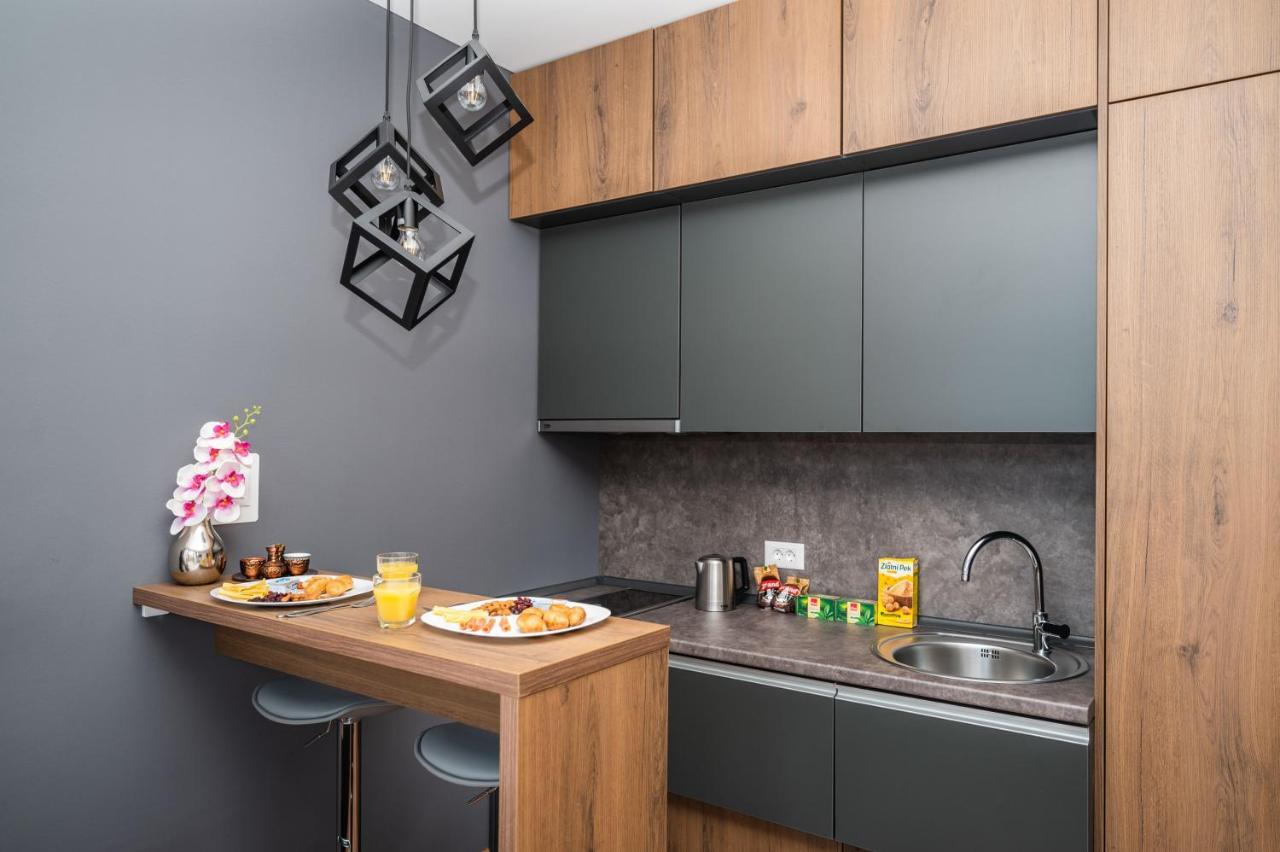 Modern And Bright Apartments - Main Street Σαράγεβο Εξωτερικό φωτογραφία