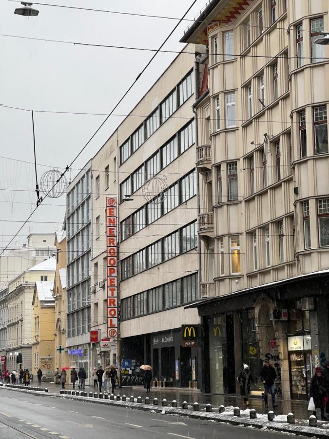 Modern And Bright Apartments - Main Street Σαράγεβο Εξωτερικό φωτογραφία